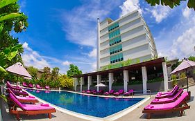 โรงแรมอมาแรนธ์ สุวรรณภูมิ (SHA Plus+)